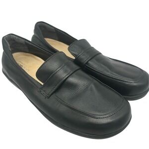 Strictly Comfort Black Leather Loafers Size 9 Slip On Flats